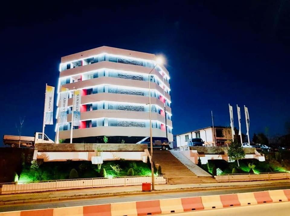 Apartament Unique Relax Apartment นาโวดาริ ภายนอก รูปภาพ
